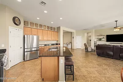 14290 N Arrowpoint Ash Avenue, Marana, AZ 85658 - Photo 11