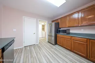 2416 W Chris Oliver Way, Tucson, AZ 85705 - Photo 7