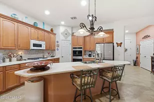 1024 W Tenniel Dr, Green Valley, AZ 85614 - Photo 11