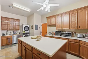 1024 W Tenniel Dr, Green Valley, AZ 85614 - Photo 41