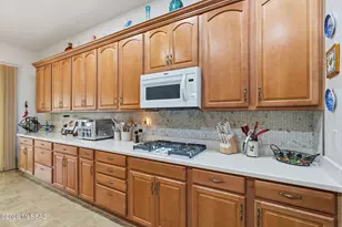 1024 W Tenniel Dr, Green Valley, AZ 85614 - Photo 9