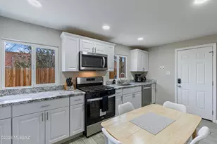 4935-4937 E 1st St, Tucson, AZ 85711 - Photo 25