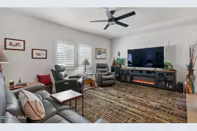 653 W Redondo Place, Green Valley, AZ 85614 - Photo 3