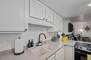 5051 N Sabino Canyon Rd, Tucson, AZ 85750 - Photo 15