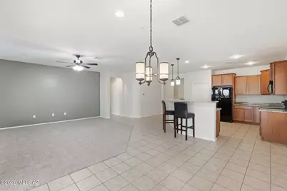 8033 N Circulo El Palmito, Tucson, AZ 85704 - Photo 3