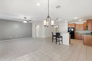 8033 N Circulo El Palmito, Tucson, AZ 85704 - Photo 3