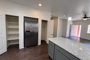 742 S Meadowood Ln, Sierra Vista, AZ 85635 - Photo 7