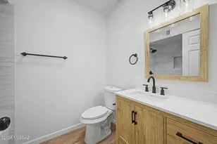 7921 N Paul Revere Pl, Tucson, AZ 85741 - Photo 17