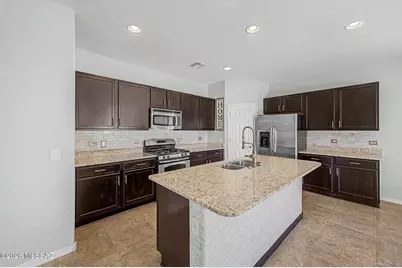 574 S Desert Haven Road, Vail, AZ 85641 - Photo 9