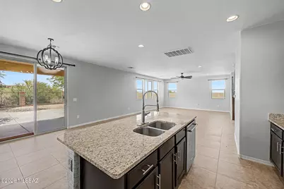 574 S Desert Haven Road, Vail, AZ 85641 - Photo 7