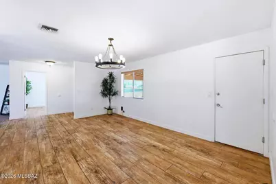 5811 S Wild Rose Road, Hereford, AZ 85615 - Photo 7