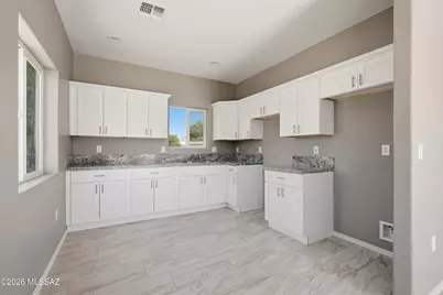 380 E Corona Road, Tucson, AZ 85756 - Photo 5