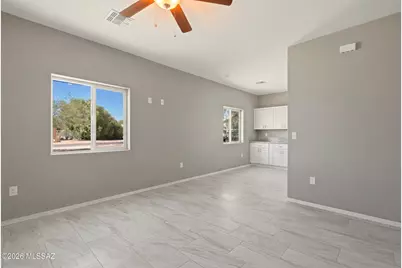 380 E Corona Road, Tucson, AZ 85756 - Photo 9