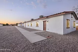 380 E Corona Rd, Tucson, AZ 85756 - Photo 39