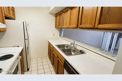 7664 E 22nd Street #4, Tucson, AZ 85710 - Photo 5