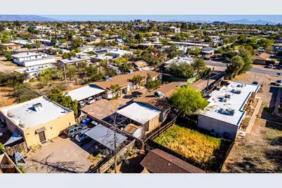321 E Blacklidge Drive, Tucson, AZ 85705 - Photo 27