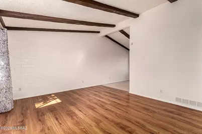 321 E Blacklidge Drive, Tucson, AZ 85705 - Photo 5