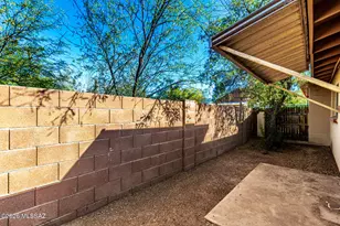 321 E Blacklidge Dr, Tucson, AZ 85705 - Photo 21