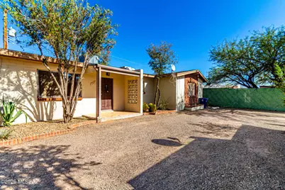 321 E Blacklidge Drive, Tucson, AZ 85705 - Photo 3