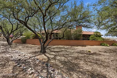 3910 S Via Del Ruisenor, Green Valley, AZ 85622 - Photo 1