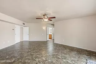 3910 S Via Del Ruisenor, Green Valley, AZ 85622 - Photo 19