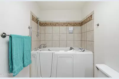 3910 S Via Del Ruisenor, Green Valley, AZ 85622 - Photo 27