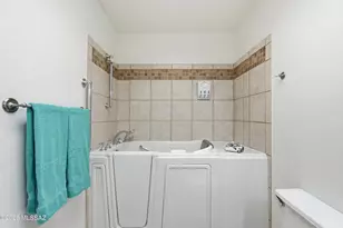 3910 S Via Del Ruisenor, Green Valley, AZ 85622 - Photo 27