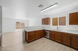 6989 S Red Maids Dr, Tucson, AZ 85756 - Photo 3