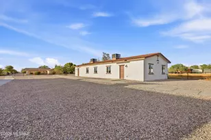 370 E Corona Rd, Tucson, AZ 85756 - Photo 3