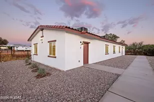 374 E Corona Rd, Tucson, AZ 85756 - Photo 13