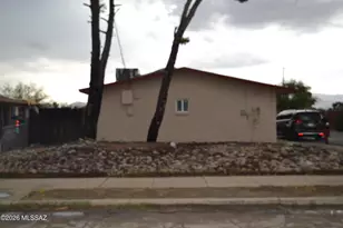 5739 E 26th St, Tucson, AZ 85711 - Photo 1