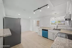7841 E Longleaf Pl, Tucson, AZ 85730 - Photo 3
