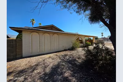9441 E 5th Street, Tucson, AZ 85710 - Photo 11