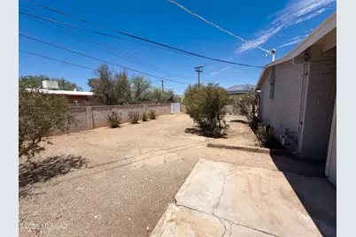 2901 N Cloverland Avenue, Tucson, AZ 85712 - Photo 17