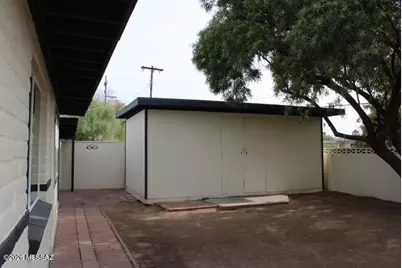 7042 E Calle Ileo, Tucson, AZ 85710 - Photo 41