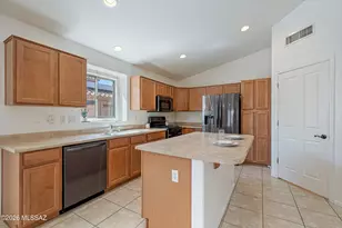 12972 E Douglas Camp Spring Dr, Vail, AZ 85641 - Photo 11