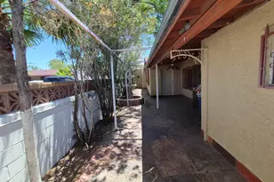 320 E 29th St, Tucson, AZ 85713 - Photo 3