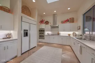 9832 N La Reserve Pl, Tucson, AZ 85737 - Photo 11