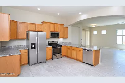999 W Waxleaf Place, Oro Valley, AZ 85755 - Photo 19