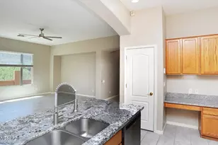 999 W Waxleaf Pl, Oro Valley, AZ 85755 - Photo 21
