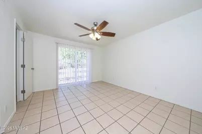 9530 E 42nd Street, Tucson, AZ 85730 - Photo 11