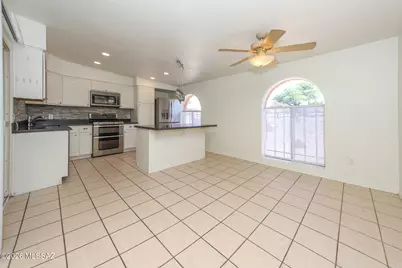 9530 E 42nd Street, Tucson, AZ 85730 - Photo 5