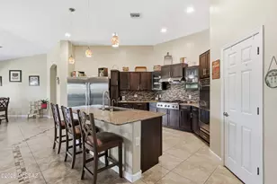 3574 E Sweet Grass TR, Sahuarita, AZ 85629 - Photo 9