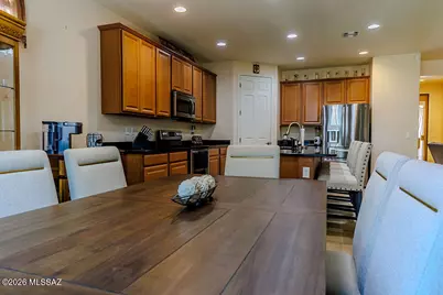 6477 W Wolf Valley Way, Tucson, AZ 85757 - Photo 11