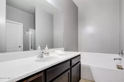 11278 W Folsom Point Drive, Marana, AZ 85658 - Photo 13
