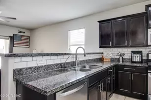 11278 W Folsom Point Dr, Marana, AZ 85658 - Photo 9