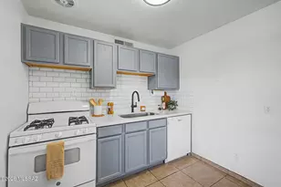 350 N Silverbell Rd, Tucson, AZ 85745 - Photo 11