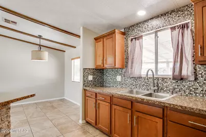 9939 S Spiney Cactus Way, Tucson, AZ 85756 - Photo 17