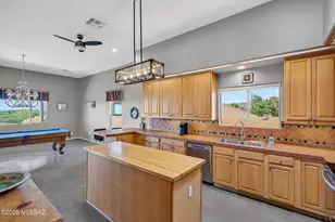 985 N Arizona Estates Loop, Tucson, AZ 85748 - Photo 7
