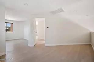 3121 N Olsen Ave, Tucson, AZ 85719 - Photo 17